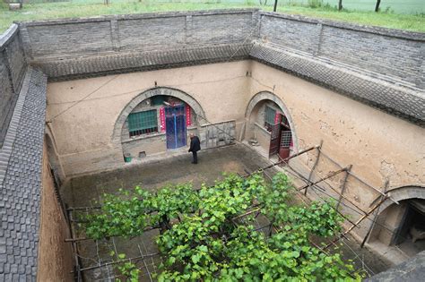 地坑院排水|地坑院十几米深，下雨时不会被水淹，原来有一个神奇的排水系统